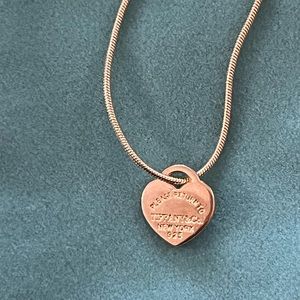Return to New York heart “logo” gold charm Necklace snake chain